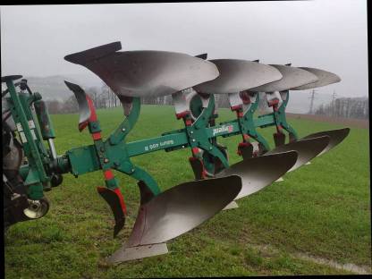 Bild 3:Regent 4-Schar-Pflug Saturn 400R