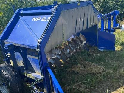 Bild 2:Kompostwender Eurobagging NP2,5