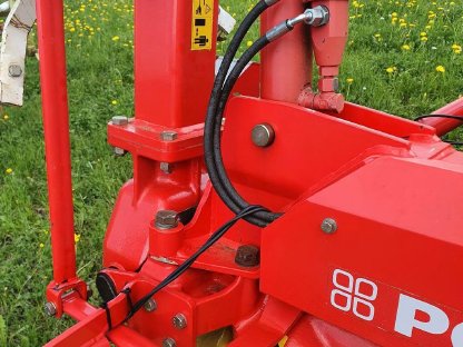 Bild 3:Pöttinger Kreiselheuer EuroHIT 91NZ