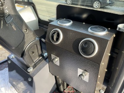 Bild 2:Radlader-Hoflader-Diesel HZM 810B