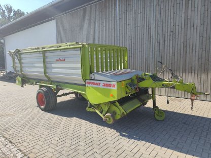 Bild 8:Claas 300K Ladewagen