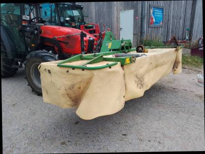 Bild 2:Frontmähwerk Krone Easy Cut