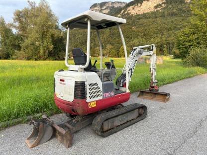 Takeuchi TB 016