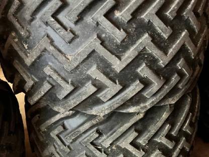 Bild 4:Mähtrac-Reifen