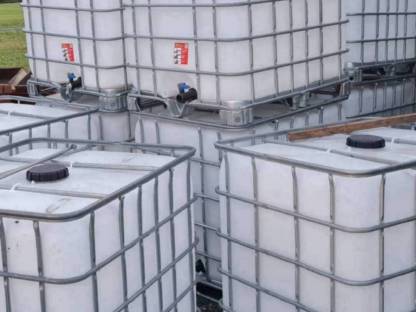 IBC-Box, Tank, Wasserbehälter, Wasserfass, Wassertank