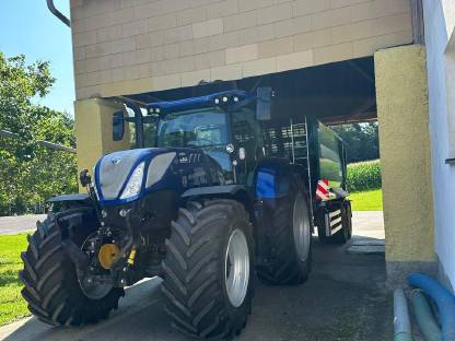 Bild 5:Transportarbeiten mit Pühringer-Abschiebemulde