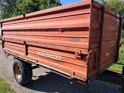 Bild 2:Rosenberger Dreiseitenkipper