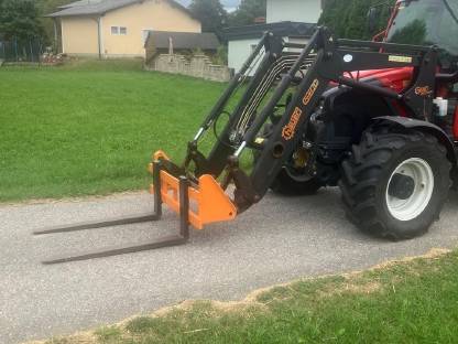 Frontlader Hauer Pom C70