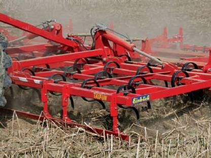 Bild 2:Grubber Einböck Taifun 6 m mit Planetschiene