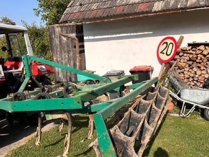 Bild 3:Federzinkengrubber