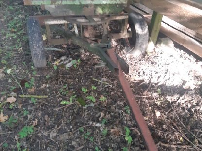 Bild 4:Seilwinde und Holzwagen, Eigenbau