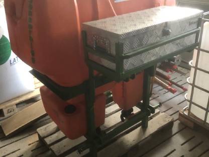 Bild 3:650 l Fronttank