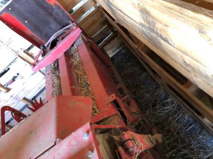 Bild 3:MF Kleinballenpresse