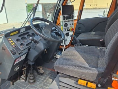 Bild 6:Multicar M30H mit Heatweed Unkrautbekämpfungsanlage