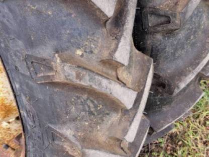 Bild 2:Steyr T80 Reifen auf Felgen