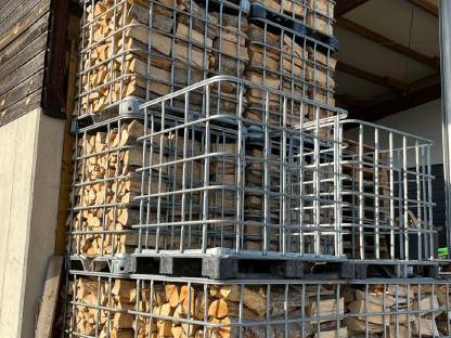 Bild 3:Brennholz Buche