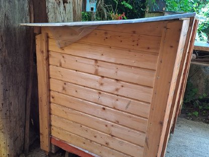 Bild 2:Hundehütte Eigenbau