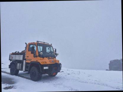 Bild 5:Unimog U400, 6 Zylinder, 290 PS