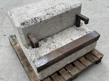 Bild 2:Front-/Heckgewicht 820 kg