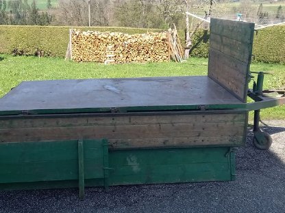 Einachsanhänger für kleinere Traktoren