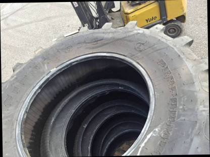 Bild 3:480/70R30 Firestone Performer, wie 540/65R30, 420/85R30, 16