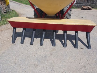 Bild 7:Vicon PS603 Pendelstreuer Düngerstreuer