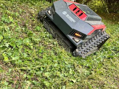 Bild 5:Biete Mulcharbeiten von 0° bis 45° im Gelände an