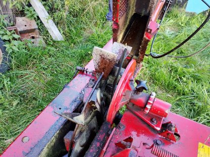 Bild 3:Silo-Mais-Häcksler Pöttinger Mex 2 Rotation