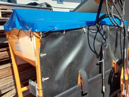 Bild 4:Salz/Splittstreuer Nido/Schmidt