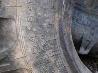 Bild 2:Traktorreifen