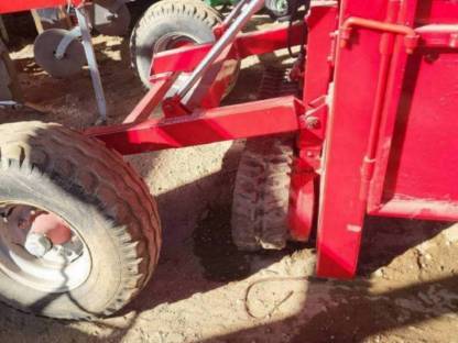 Bild 8:Kompostwender