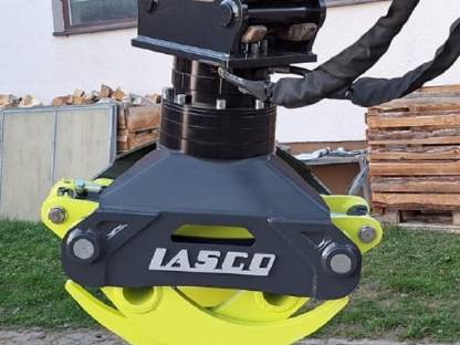 Bild 4:Holzgreifer Bagger Festanbau Holzzange Lasco