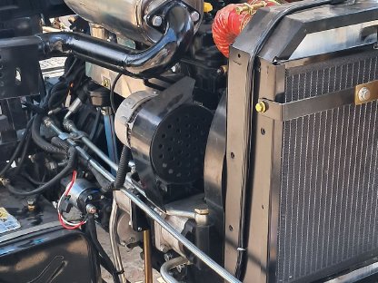 Bild 5:Traktor LW 304HS