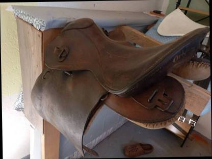 Bild 2:Militärsattel