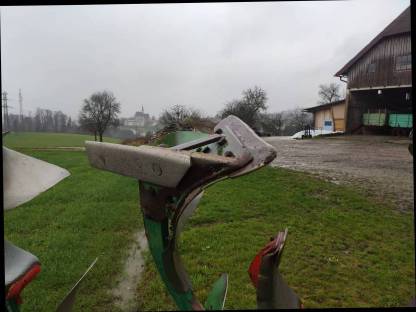 Bild 6:Regent 4-Schar-Pflug Saturn 400R