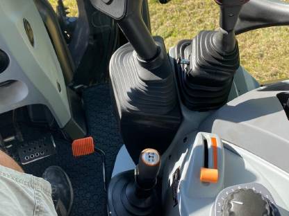 Bild 7:Steyr 4075 Kompakt HILO Profi