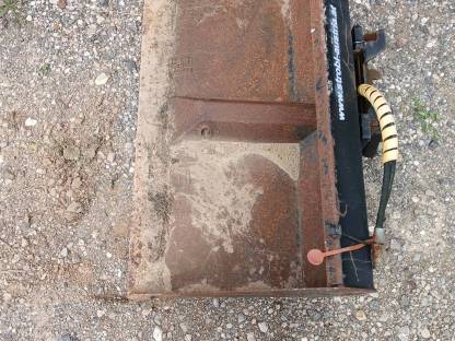 Bild 5:Hochkippschaufel