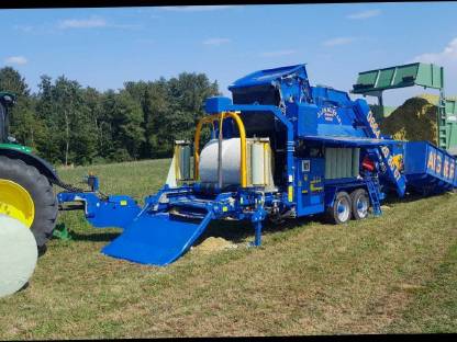 Bild 5:Wir pressen Ihren Mais in Rundballen