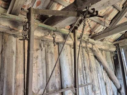 Bild 4:Verkaufe alte Metallrahmen Gestell