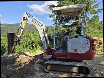 Takeuchi TB216 mit Powertilt
