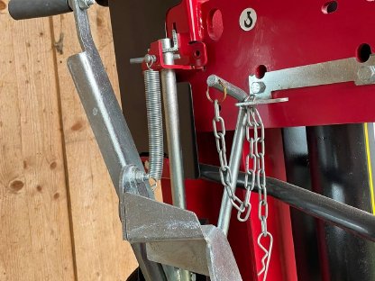 Bild 3:Holzspalter Oehler Öhler Stammheber Zapfwelle Gusspumpe OL 1190