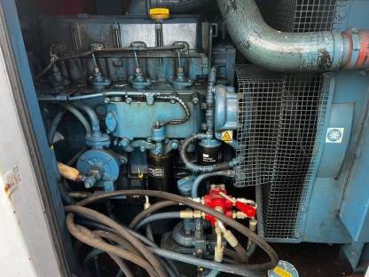 Bild 5:Stromaggregat 104KVA Bredenoord BRDE-100