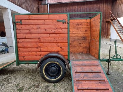 Bild 3:Viehanhänger