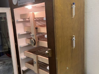 Bild 2:Brutmaschine in Tischlerqualität mit Hemel Bruttechnik