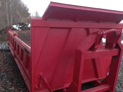 Bild 3:Abrollcontainer Meiler 3-Seiten-Kipper