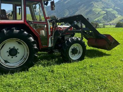 Bild 4:Steyr 8055