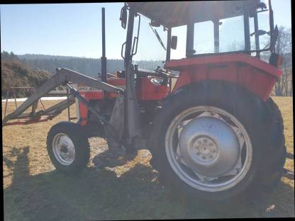 Bild 6:Massey Ferguson 240 mit Frontlader