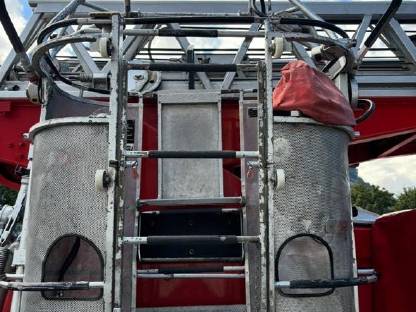 Bild 5:MAN 16.240 Magirus Drehleiter DLK30