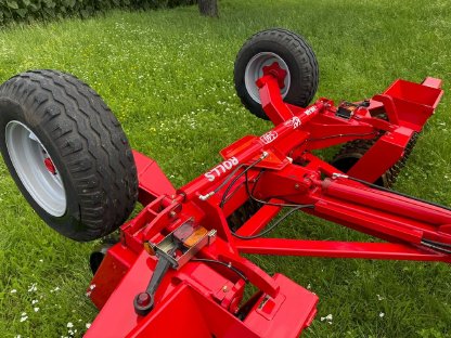 Bild 3:Cambridgewalze 5,4 m HE-VA Tip-Roller dänischer Hersteller