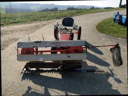 Bild 3:Eingrasmäher Bucher 550